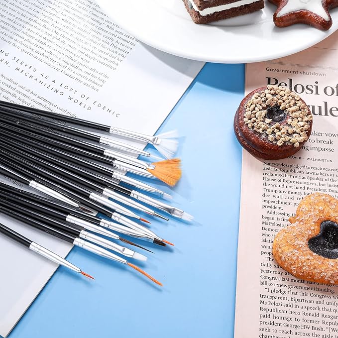 15pcs Cake Decorating Brushes Kit Fondant Paint Brush, Food Paint Brush Baking Decorating Tools for Sugar Cookie Candy Icing Cake Decoration (Black)