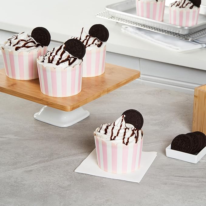 Panificio 10 Ounce Cupcake Wrappers, 200 Scalloped Baking Cups - Oven-Ready, Greaseproof, Pink Striped Paper Cupcake Liners, Disposable, For Birthdays, Baby Showers, Or Weddings - Restaurantware