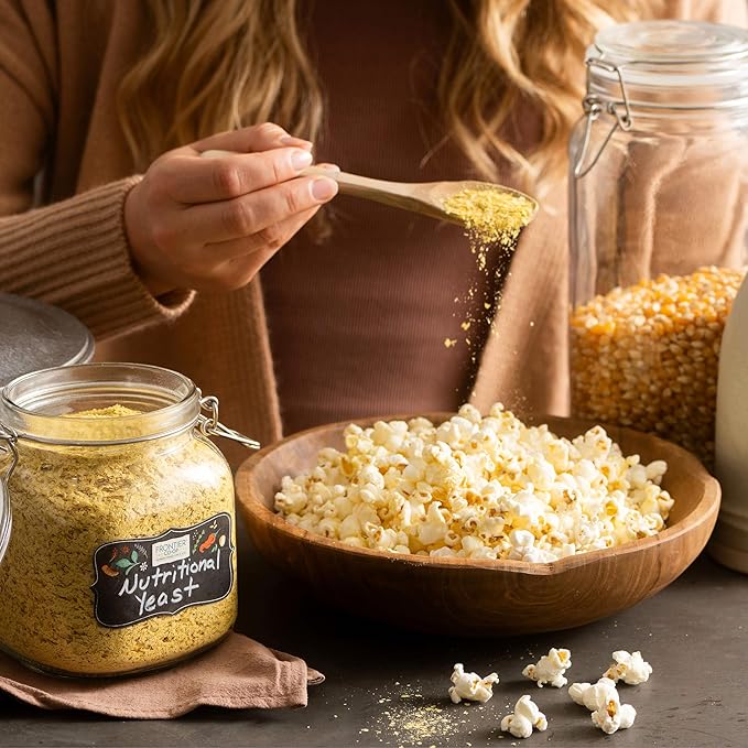 Frontier CO-op Nutritional Yeast Flakes Dairy Free Cheese Flavor 1 lb Bulk Bag