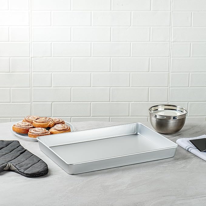 Restaurantware-Met Lux 18 x 12 x 2 Inch Straight-Sided Baking Tin, 1 Rectangular Cake Pan - Oven-Ready, Freezable, Anodized Aluminum Baking Sheet Cake Pan, Greaseproof, For Birthday