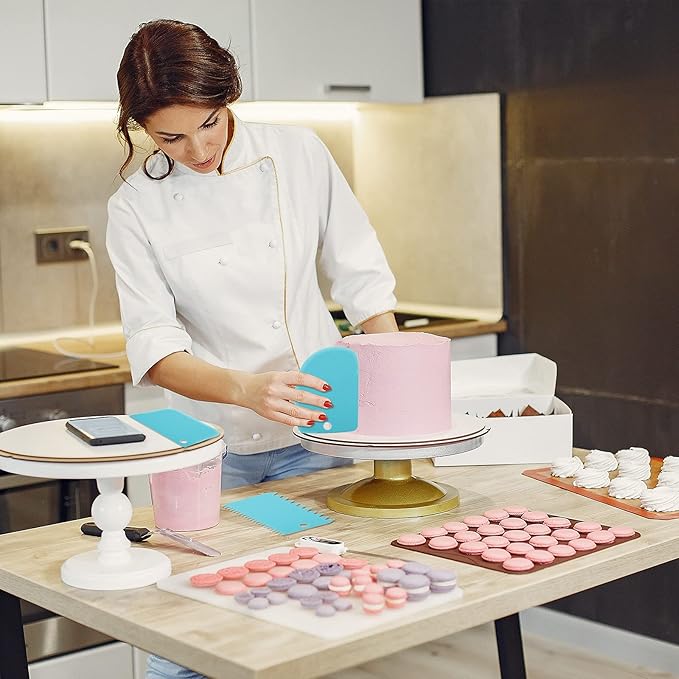 Eaasty Dessert Decorating Syringe Set, Cupcake Frosting Filling Injector with 7 Plastic Icing Nozzles and 3 Cream Scrapers Dessert Cream Piping Syringe Nozzles Kits for Cake