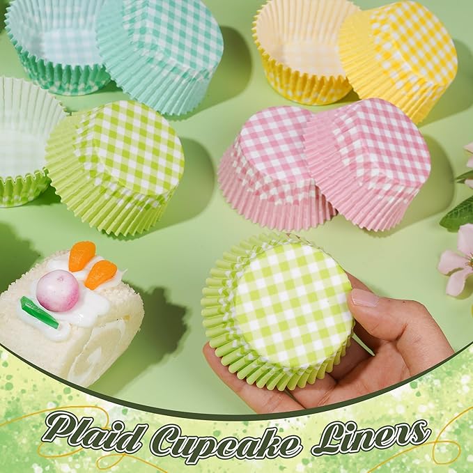 Plaid Cupcake Liners 100PCS Christmas Muffin Liners Standard Size Checkered Baking Cups Cupcake Wrappers for Thanksgiving Spring Summer Easter Baby Shower Birthday Party Cake Decorations