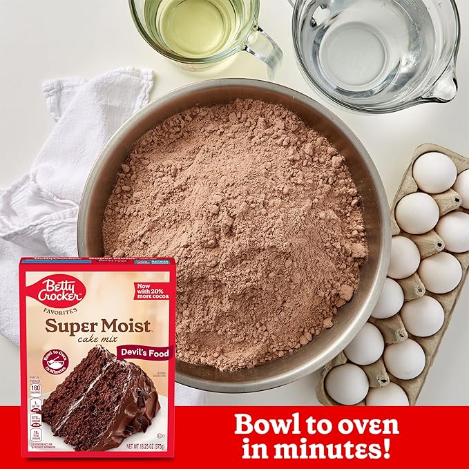 Betty Crocker Favorites Super Moist Devil's Food Cake Mix, Holiday Baking, 13.25 oz